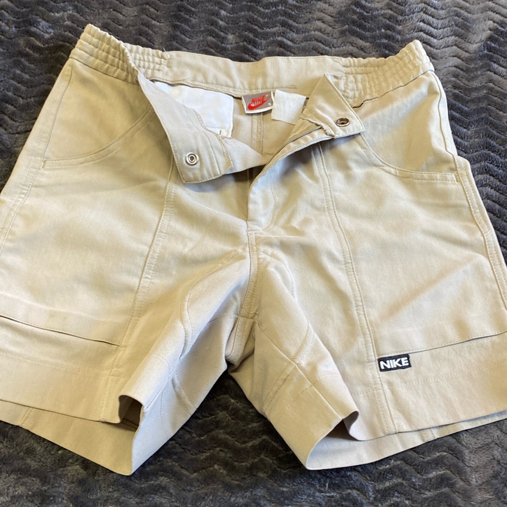 Rare  Nike hiking shorts super nice Rare hard to find Size small